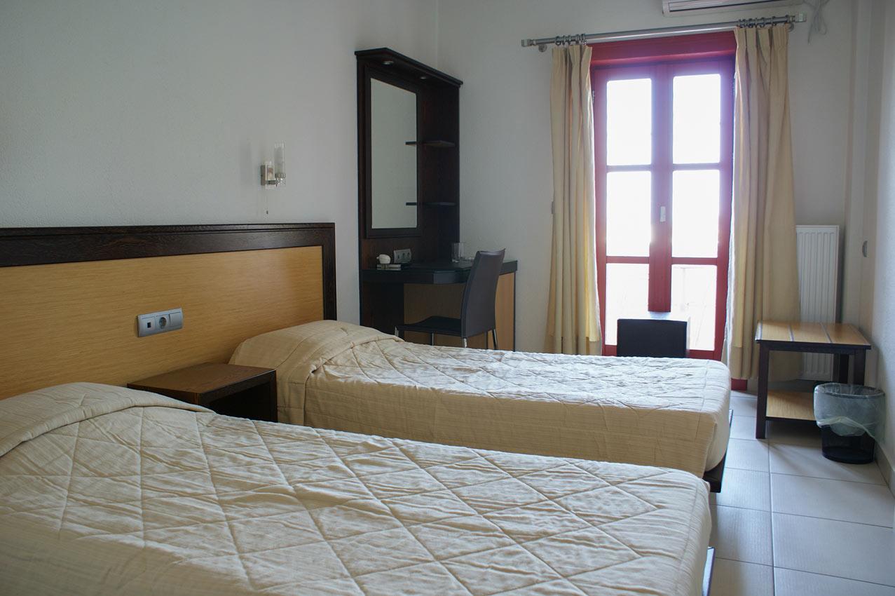 Aposperides Hotel Livadi  Екстериор снимка