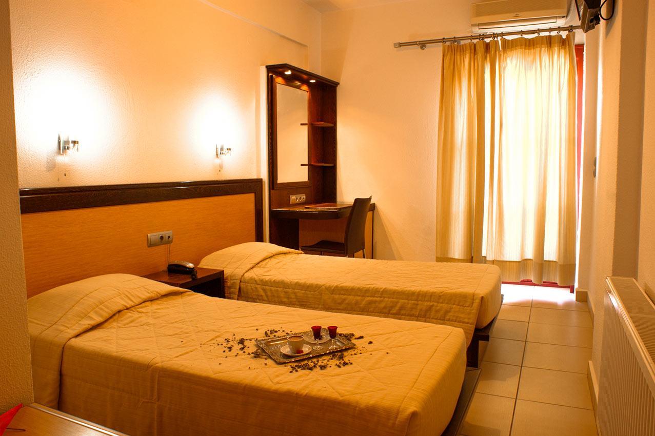 Aposperides Hotel Livadi  Екстериор снимка
