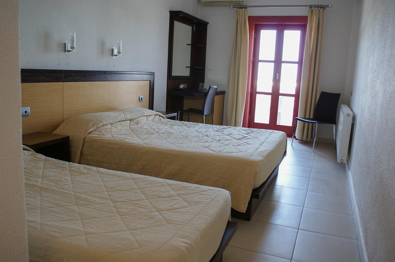 Aposperides Hotel Livadi  Екстериор снимка