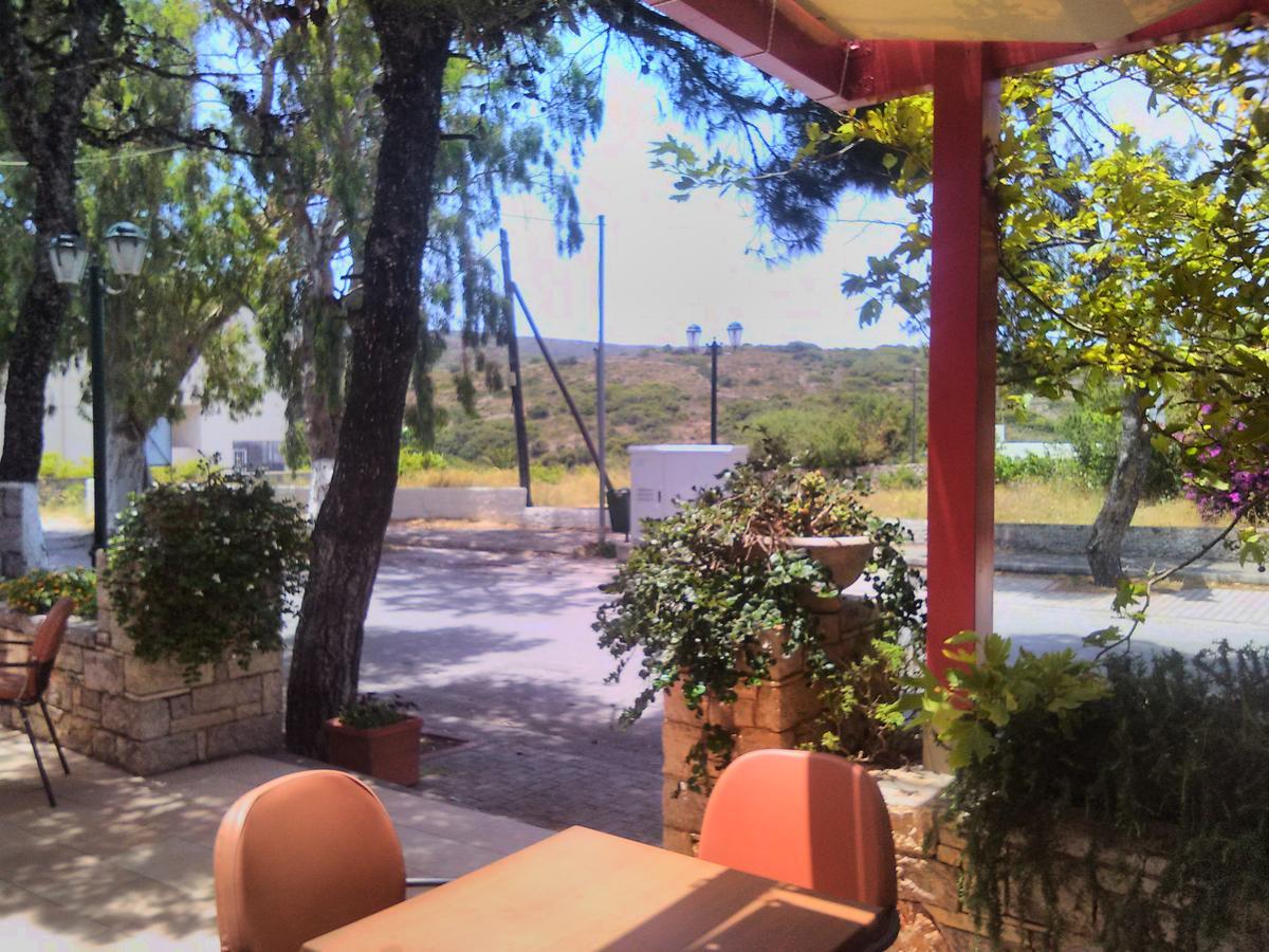 Aposperides Hotel Livadi  Екстериор снимка